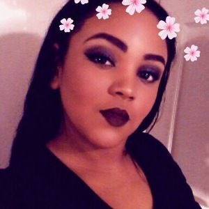 Meet your Posher, Corrinne